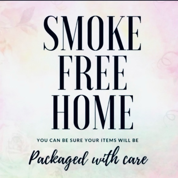 🆕Calvin Klein Size M Women’s Black Sleeveless White Trim Ruffle Front Top - Picture 8 of 9